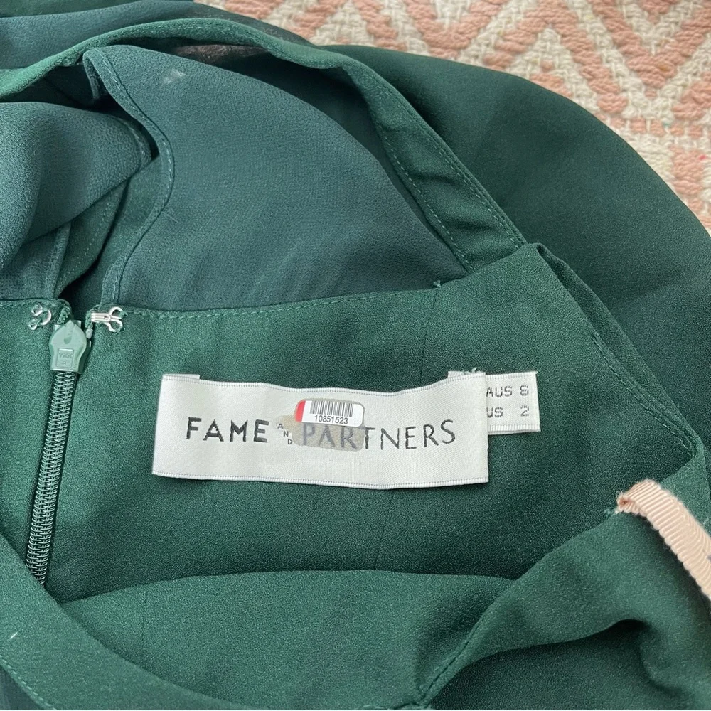 FAME& PARTNERS Green The Ellis Jumpsuit Flare Leg Size 2 Ruffle